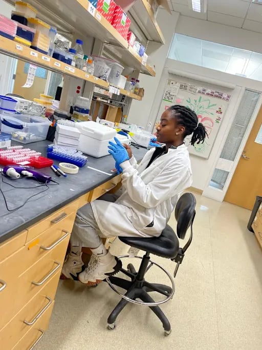 Woman working in lab