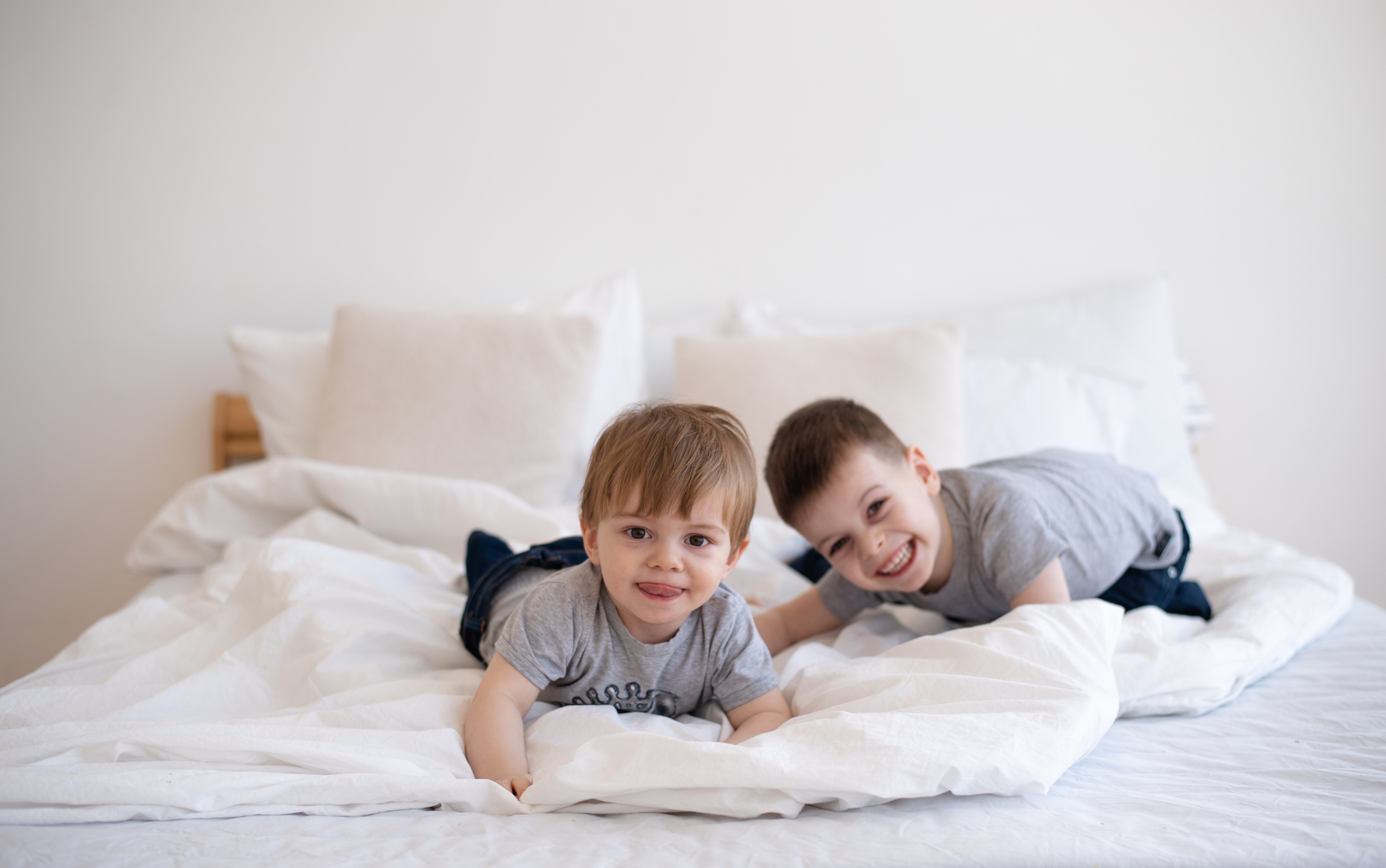 [PARENTING: Siblings] -What to Do When Your Older Child Hits Your Toddler: A Step-by-Step Script 