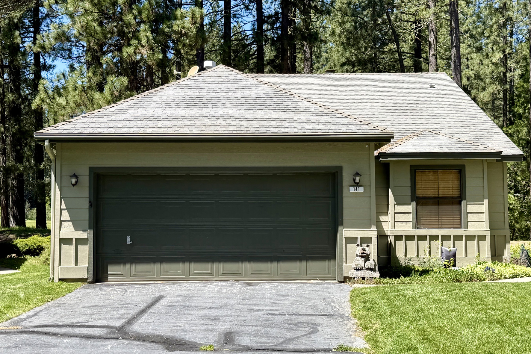 Photo of 141 Cottonwood Drive